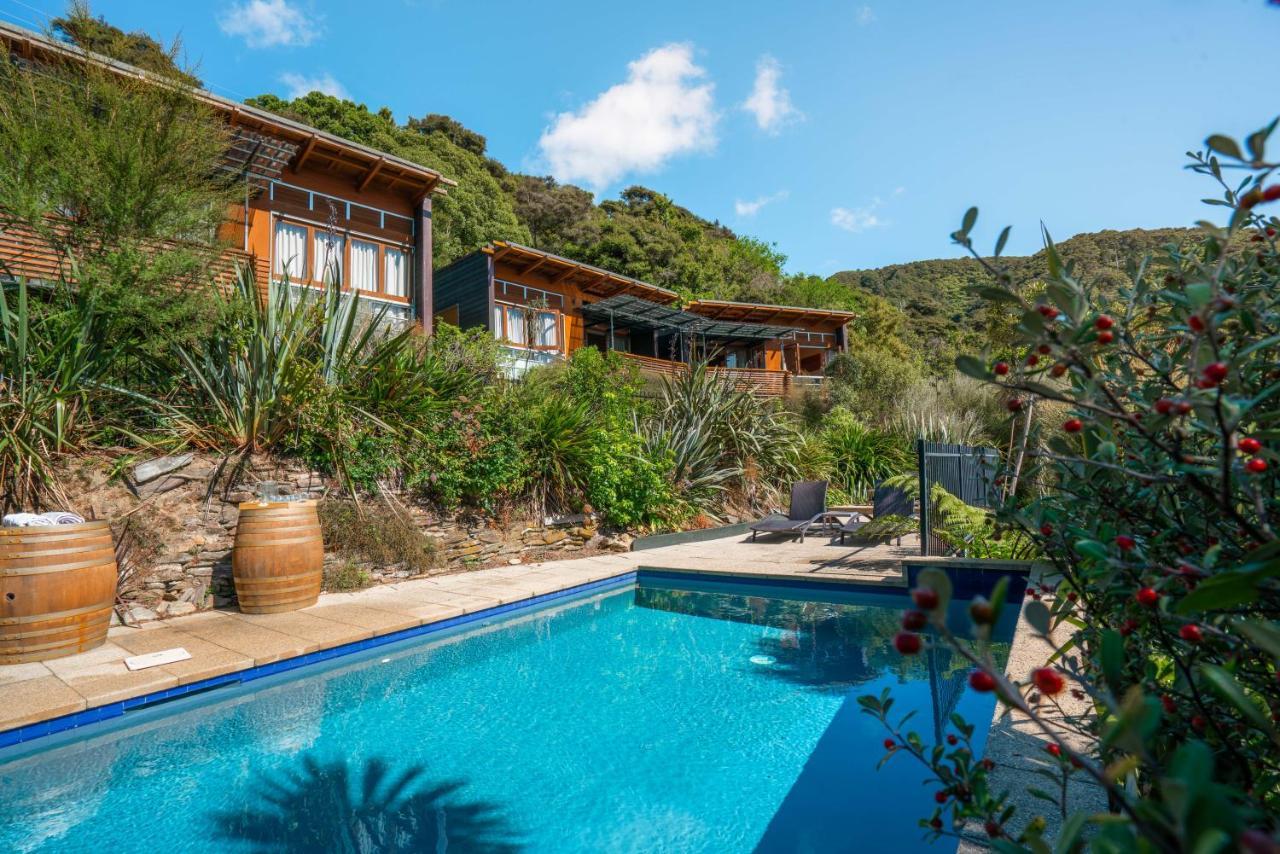 Bay Of Many Coves Resort Arthur's Bay